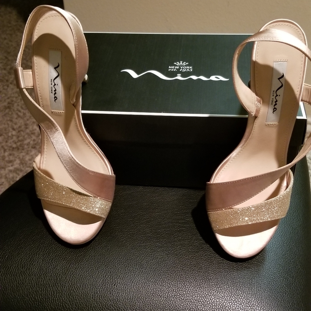 Sandals - Picture 4 of 4